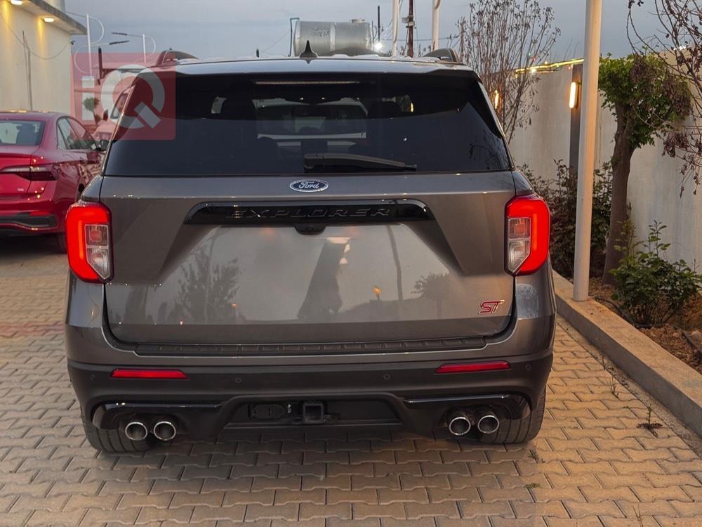 Ford Explorer